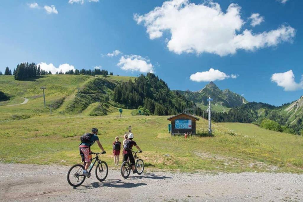 L'Enchalpe, Grand Et Lumineux Studio Avec Coin Montagne 5 Personnes, 60M Des Pistes, Piscine Couverte, Wifi, Grand Balcon Expo Est, Draps Non Compris Saint-Jean-dʼAulps Екстериор снимка