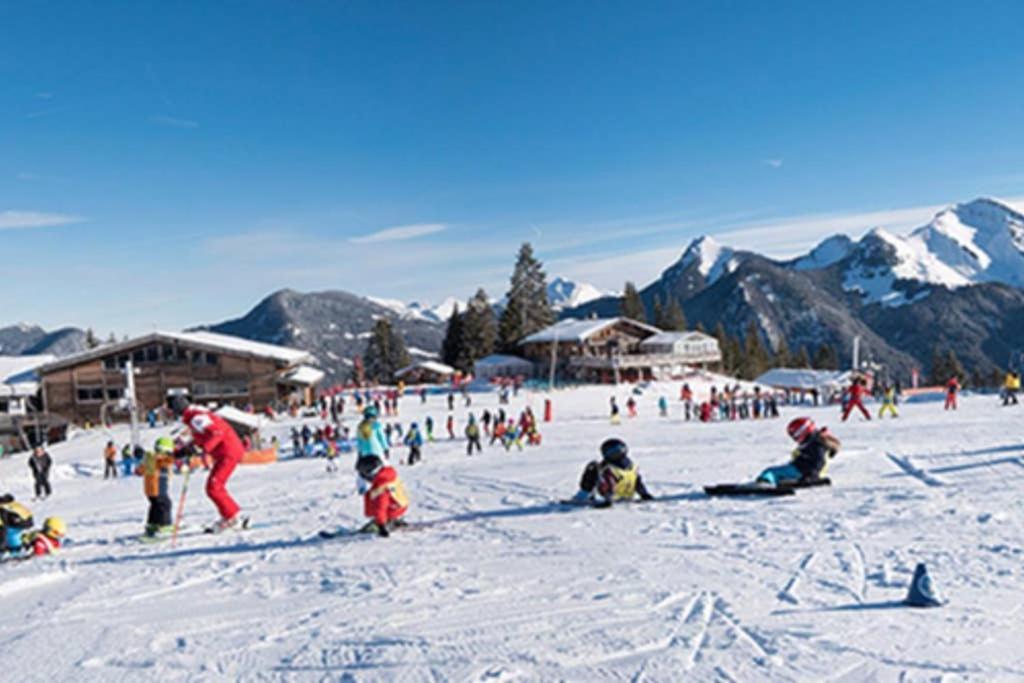 L'Enchalpe, Grand Et Lumineux Studio Avec Coin Montagne 5 Personnes, 60M Des Pistes, Piscine Couverte, Wifi, Grand Balcon Expo Est, Draps Non Compris Saint-Jean-dʼAulps Екстериор снимка